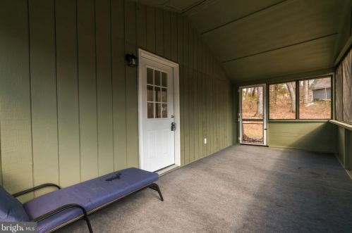 62 Turkey Trl, Gerrardstown WV  25420-3119 exterior