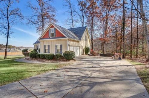 1569 Nightingale St, Jefferson, GA 30549-4624