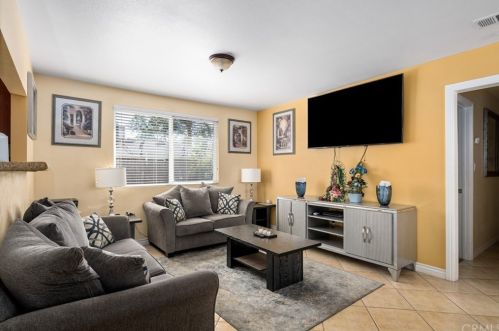 4106 Madrona Rd, Riverside CA  92504-2919 exterior