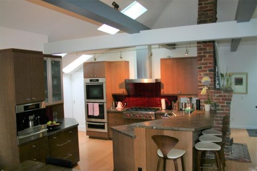 208 Lovell Ave, Mill Valley, CA 94941-1843