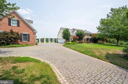 13159 Lakehill Dr, Nokesville, VA 20181-3329