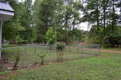 686 Peachtree Rd, Jefferson GA  30549-1558 exterior