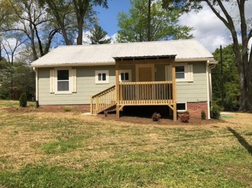 335 North Ave, Villa Rica, GA 30180-1939
