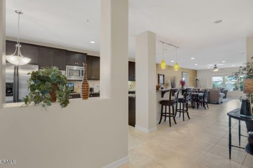 1532 Seabridge Ln, Oxnard, CA 93035-1453