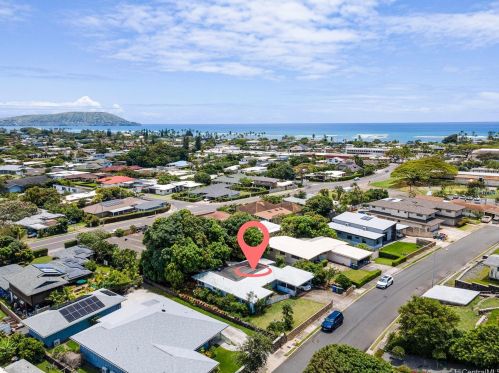 231 Hao St, Honolulu HI  96821-1831 exterior