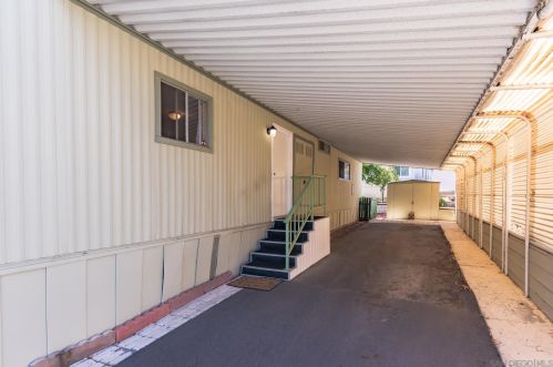 1145 Barham Dr, San Marcos CA  92078-4532 exterior