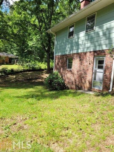 372 Willowdell Dr, Toccoa, GA 30577-3189