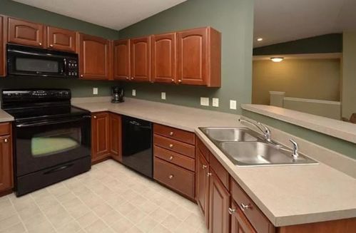 7222 English Dr, Cincinnati OH  45244-3147 exterior