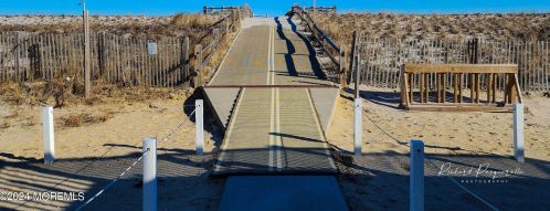 31 Crane Way, Lavallette NJ 08735-1306 exterior