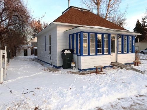 303 Curtis St, Brush, CO 80723-2511