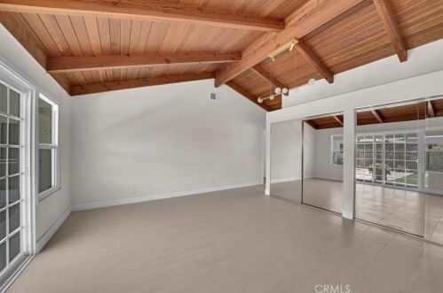 5771 Heil Ave, Huntington Beach CA  92649-3771 exterior