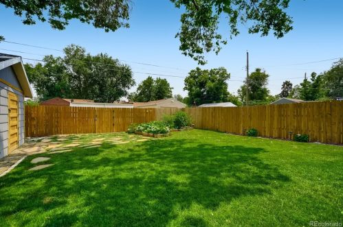 4230 Pearl St, Englewood CO 80113-4741 exterior