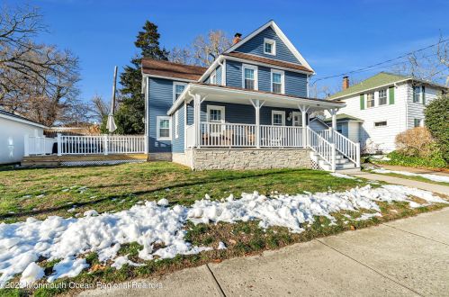 826 Prospect Ave, Tinton Falls NJ  07712-5709 exterior