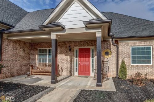 80 Mattie Ct, Mansfield, GA 30055-2659