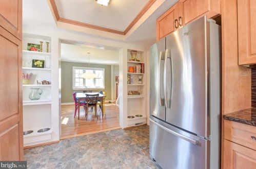 9305 Mintwood St, Silver Spring MD 20901-3523 exterior