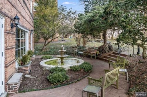 10 Crestmont Rd, Montclair NJ  07042-1930 exterior