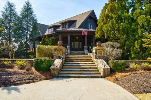 628 Crescent River Pass, Suwanee GA  30024 exterior