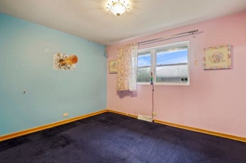 8749 Merrill St, Niles IL  60714-1922 exterior