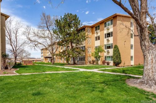 495 Dayton St, Denver CO  80247-1305 exterior