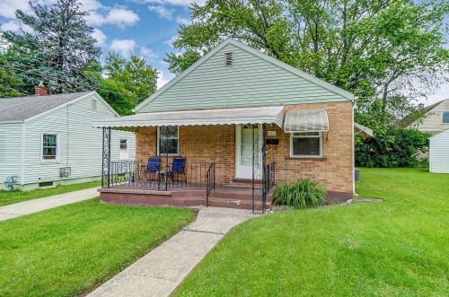 412 Cape Cod Dr, Springfield, OH 45505-2502