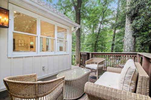 716 Forrest Trl, Atlanta GA  30318-2518 exterior