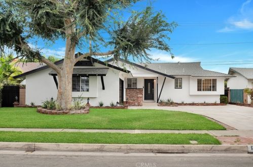1527 Palais Rd, Anaheim CA  92802-2104 exterior