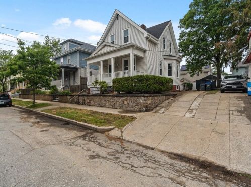 197 Vermont Ave, Providence, RI 02905-4329