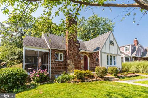 2004 Osborn Dr, Silver Spring, MD 20910-1320