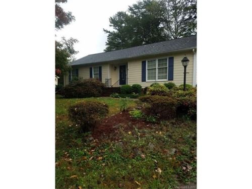 2616 Castlewood Dr, Gastonia, NC 28056-7766