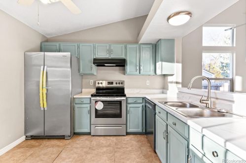 17322 Ford Dr, Aurora, CO 80017-3236