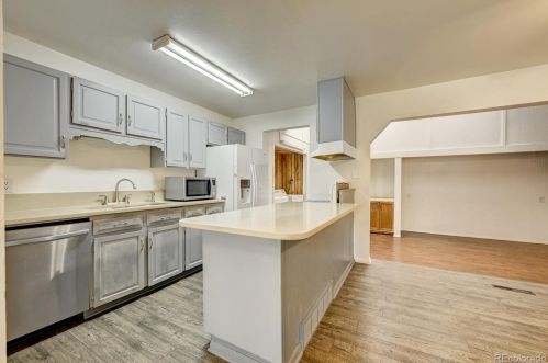 11776 Canal Dr, Denver, CO 80011-8208
