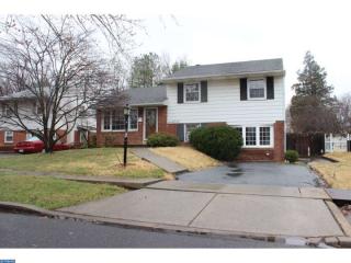 2815 Arcadia Ave, Allentown PA  18103-6509 exterior