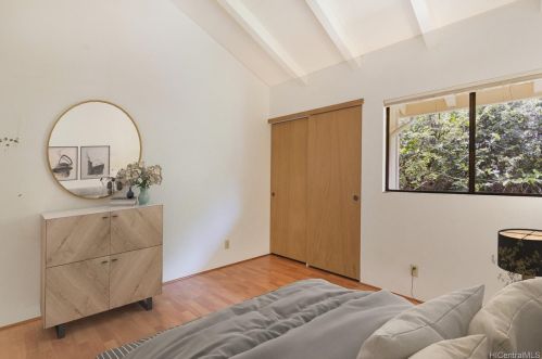 1020 Kaluanui Rd, Honolulu HI  96825-1323 exterior