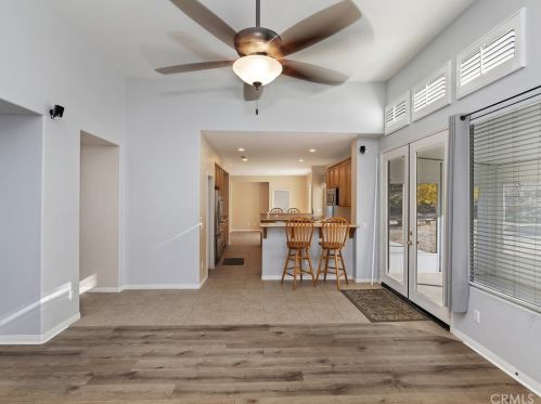 18477 Hollowtree Ln, Riverside CA  92504-9467 exterior