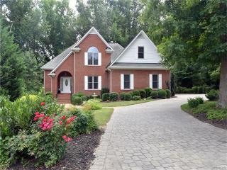 5301 Beechwood Point Ct, Midlothian VA  23112-2535 exterior