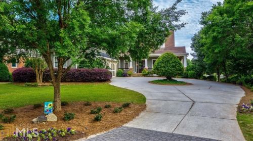 1484 Georgia Club Dr, Statham, GA 30666-2541