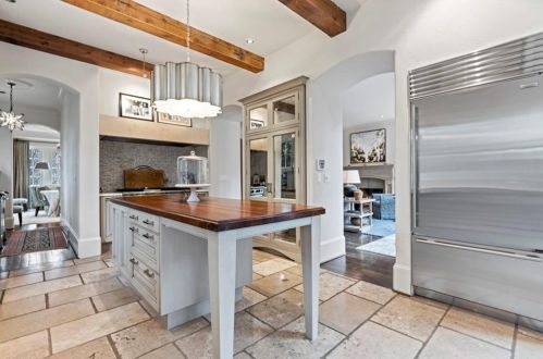 395 Beverly Rd, Atlanta GA  30309-2728 exterior