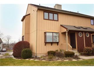 175 Skyview Dr, Cromwell CT  06416-1802 exterior