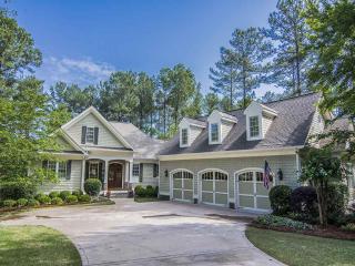 2611 Parrotts Pointe Rd, Reynolds Plantation GA  30642-4464 exterior
