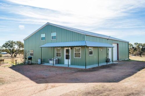 2962 Ranch Rd, Bustamante, TX 78361