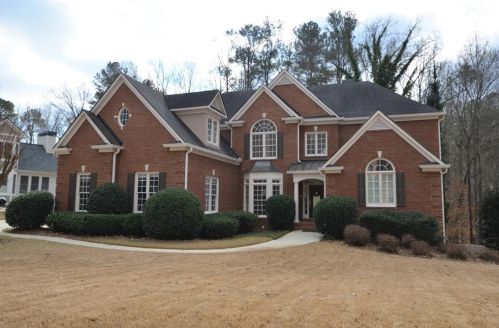 977 Kinghorn Dr, Kennesaw, GA 30152-6982