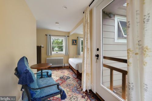 6710 Westmoreland Ave, Silver Spring MD 20912-4406 exterior