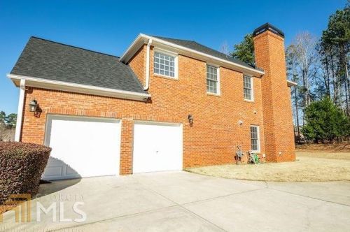 4542 Red Tail Dr, Lithonia, GA 30038-3555