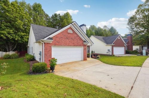 29 Riva Ridge Ln, Newnan, GA 30263-6709