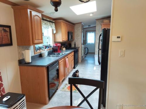 17 Laplante Dr, Sumner, ME 04220-5645