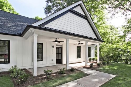 1317 Almont Dr, Atlanta, GA 30310-3750