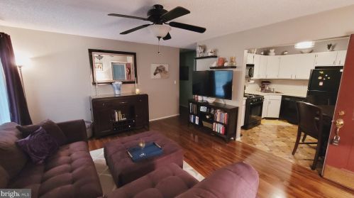 106 Chambord Ct, Trenton, NJ 08619-4710