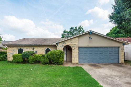 512 Oakdale Rd, Irving TX  75060-6725 exterior