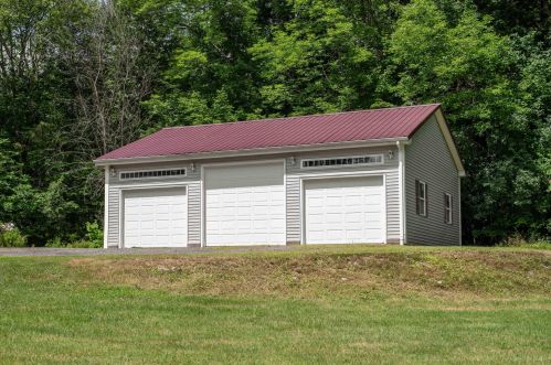 57 Hartland Rd, Saint Albans, ME 04971-7307