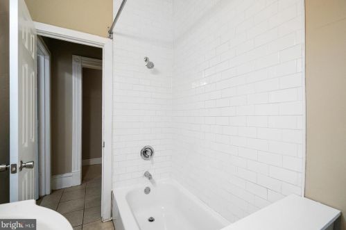 619 Chelten Ave, Philadelphia PA 19126-3825 exterior